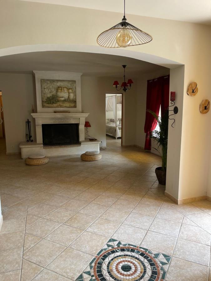 Villa Provencale 8 Personnes Ventabren
