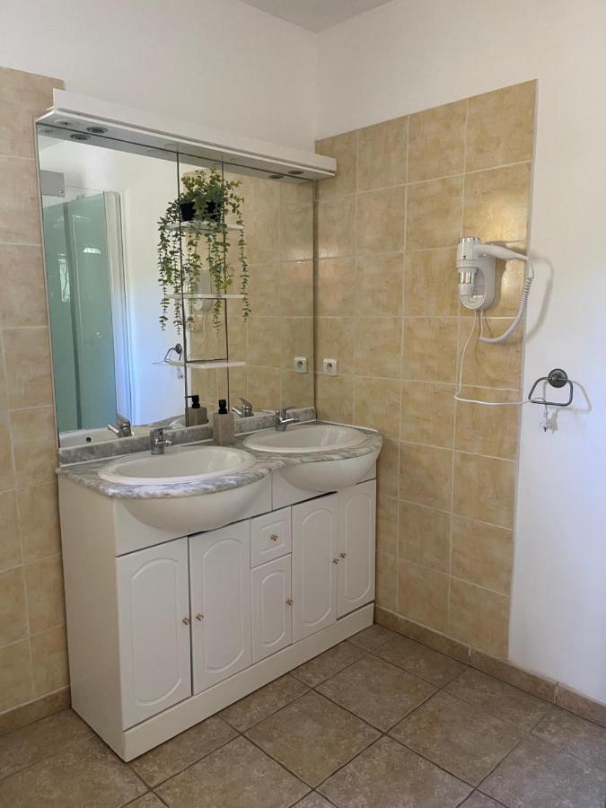 Villa Provencale 8 Personnes *